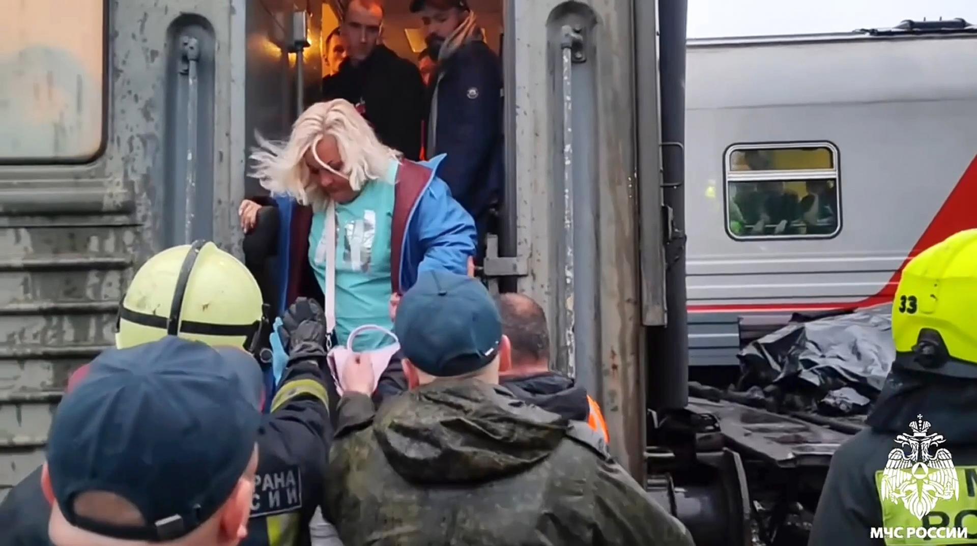 Na severe Ruska sa vykoľajil vlak, hlásia najmenej dve obete