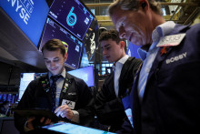 Desať najväčších firiem sa na Wall Street obchoduje na úrovni 30-násobku ziskov.  FOTO: Reuters