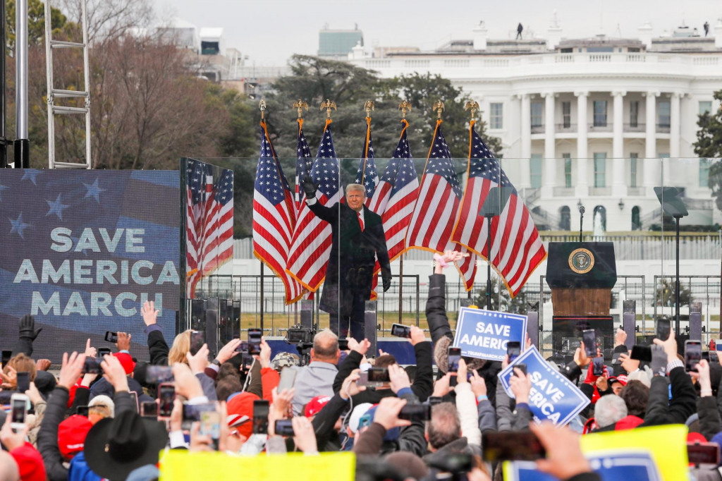 Donald Trump zdraví priaznivcov. FOTO: Reuters