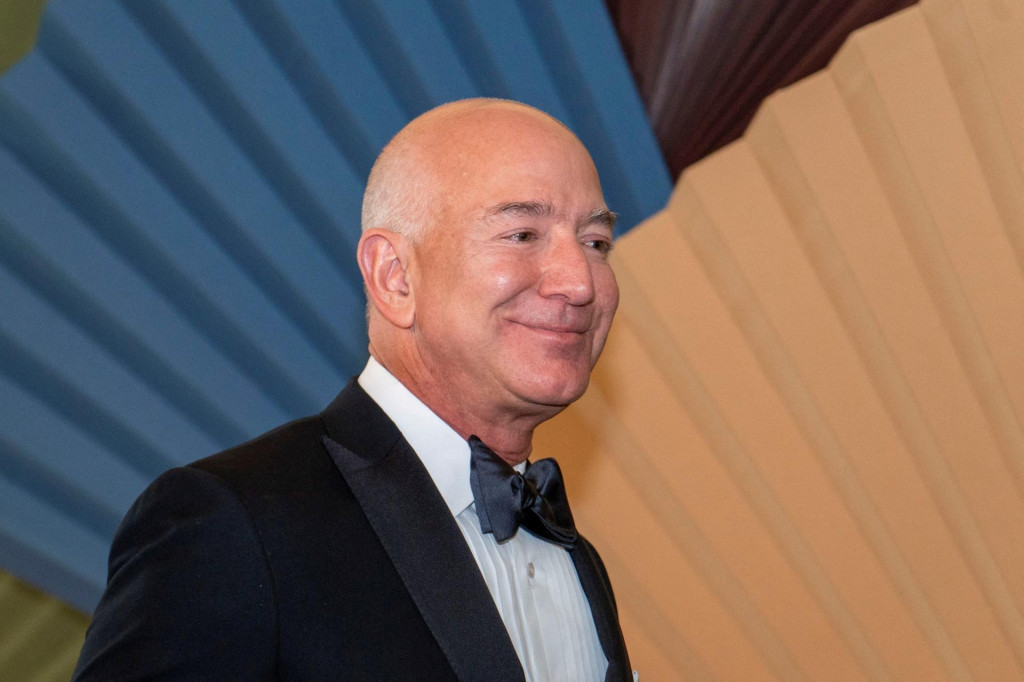 Zakladateľ amerického internetového obchodu Amazon Jeff Bezos. FOTO: Reuters