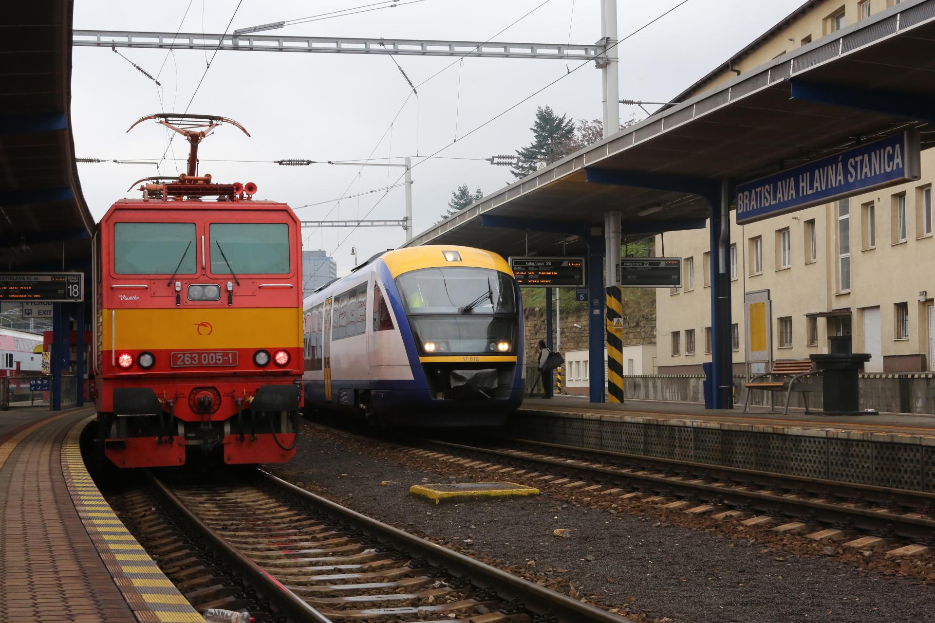 Hlavná stanica v Bratislave nebude stíhať, železničná doprava sa rozširuje