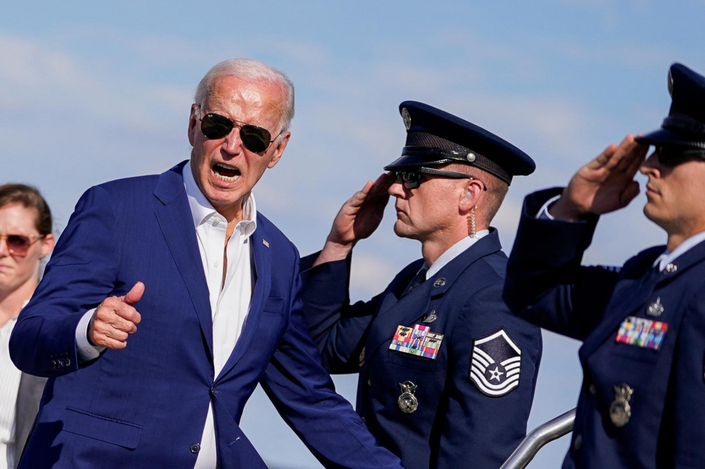 Joe Biden čelí tlaku na odstúpenie z kampane po tom, ako pokazil prvú debatu proti Donaldovi Trumpovi. FOTO: Reuters