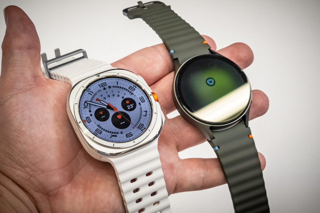 Samsung Galaxy Watch Ultra a Samsung Galaxy Watch 7 FOTO: HN/Patrik Koreň