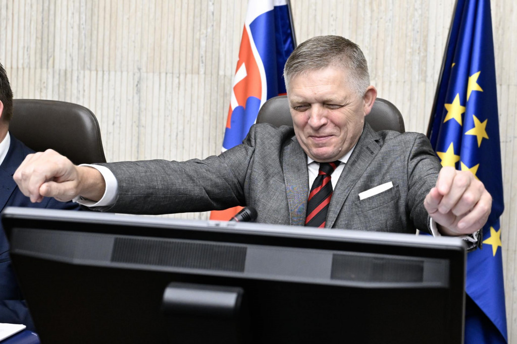 Predseda vl&aacute;dy Robert Fico na 43. rokovan&iacute; vl&aacute;dy v Bratislave. FOTO: TASR/Pavel Neubauer