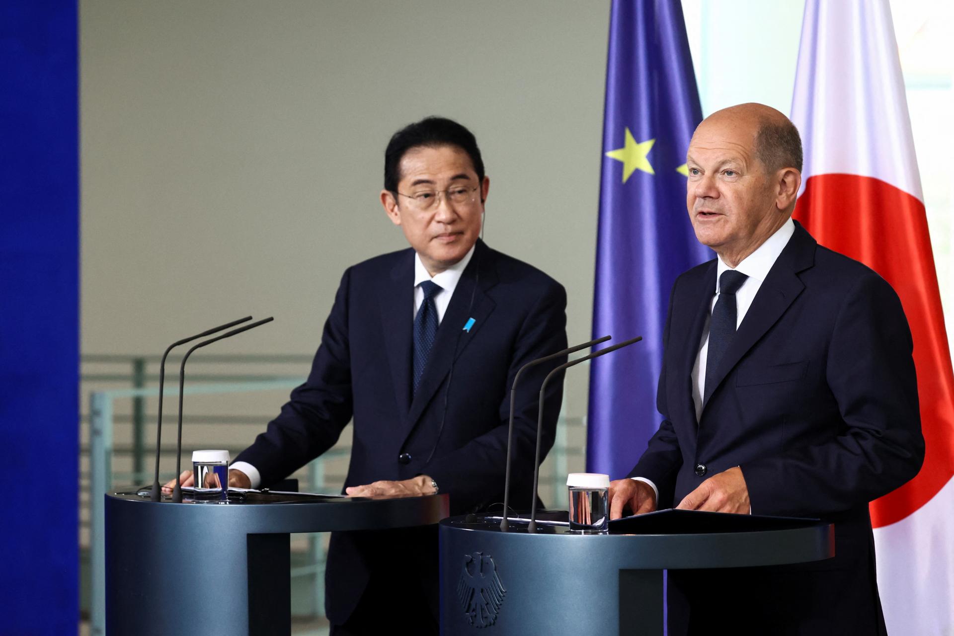 KĽDR odsúdila návštevu japonského premiéra v Nemecku, nazvala ju vojenským sprisahaním