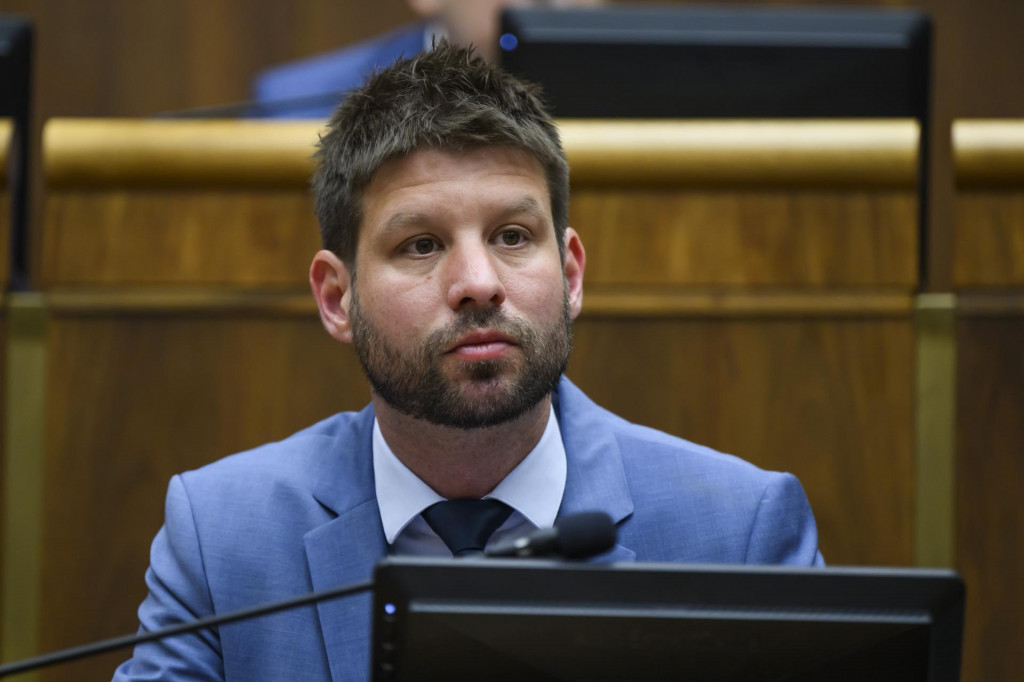 Na sn&iacute;mke podpredseda NRSR Michal &Scaron;imečka (Progres&iacute;vne Slovensko) počas mimoriadnej 16. sch&ocirc;dze N&aacute;rodnej rady Slovenskej republiky (NRSR) v Bratislave 15. j&uacute;la 2024. FOTO TASR - Jaroslav Nov&aacute;k FOTO: Jaroslav Nov&aacute;k