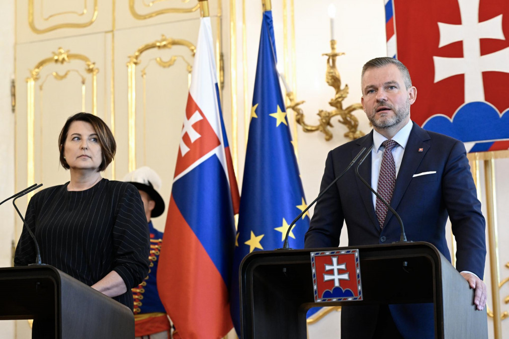 Prezident Peter Pellegrini a predsedn&iacute;čka S&uacute;dnej rady Marcela Kosov&aacute;. FOTO: TASR/Pavel Neubauer