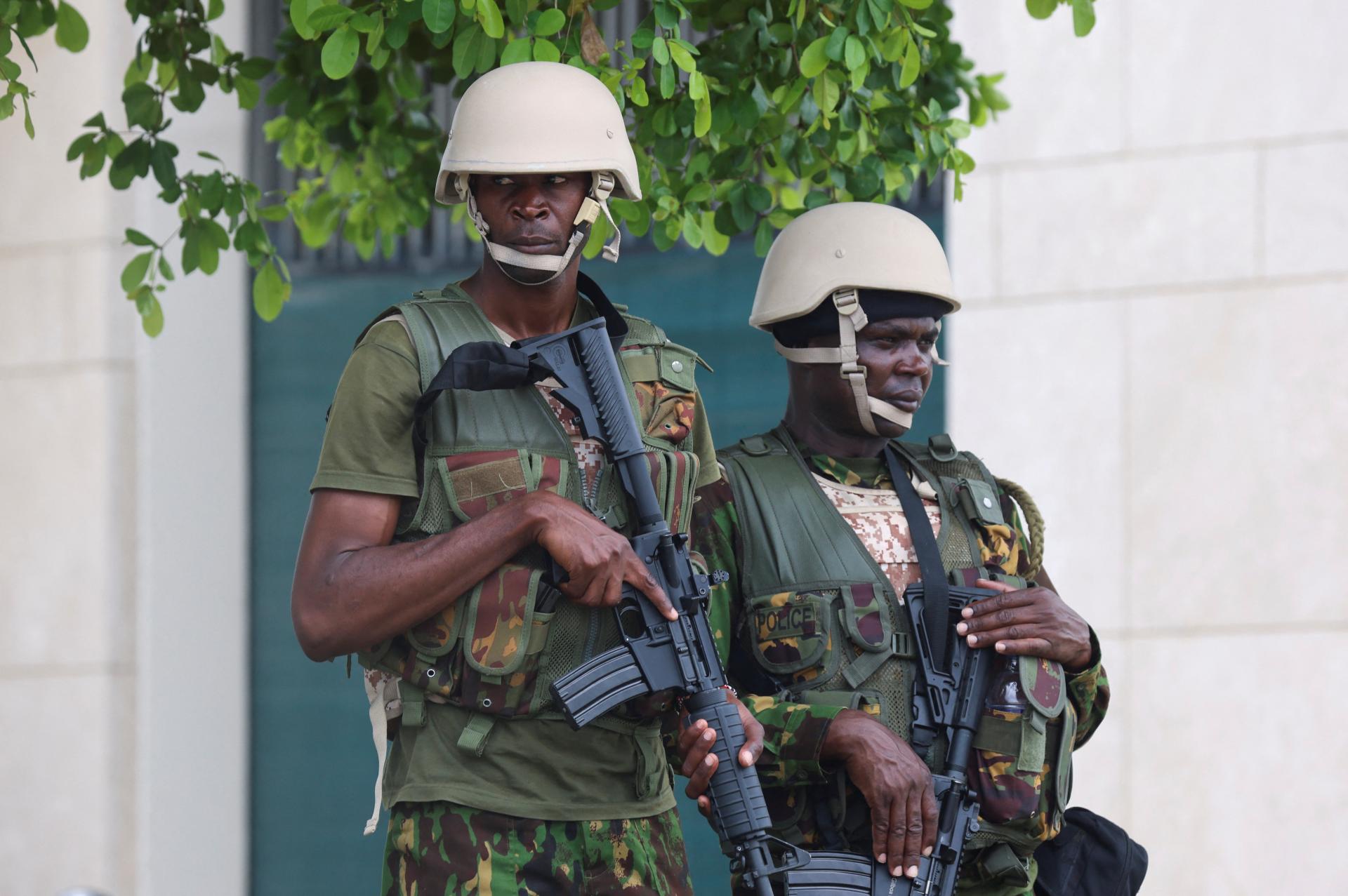 Na misiu proti gangom na Haiti odišlo ďalších 200 kenských policajtov