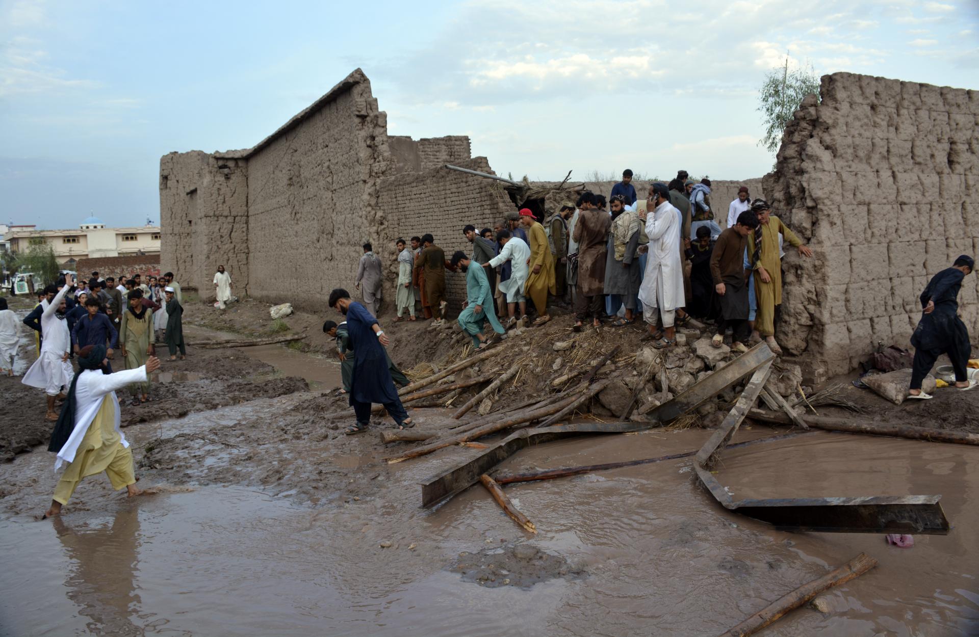 Pri prudkých dažďoch v Afganistane zomrelo 47 ľudí, stovky sú zranené