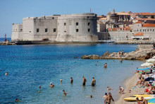 Medzi najvyhľadávanejšie lokality patria podľa makléra oblasti od Zadaru po Makarskú, no nájdu sa aj v Strednej Dalmácii.

FOTO: REUTERS/Antonio Bronic