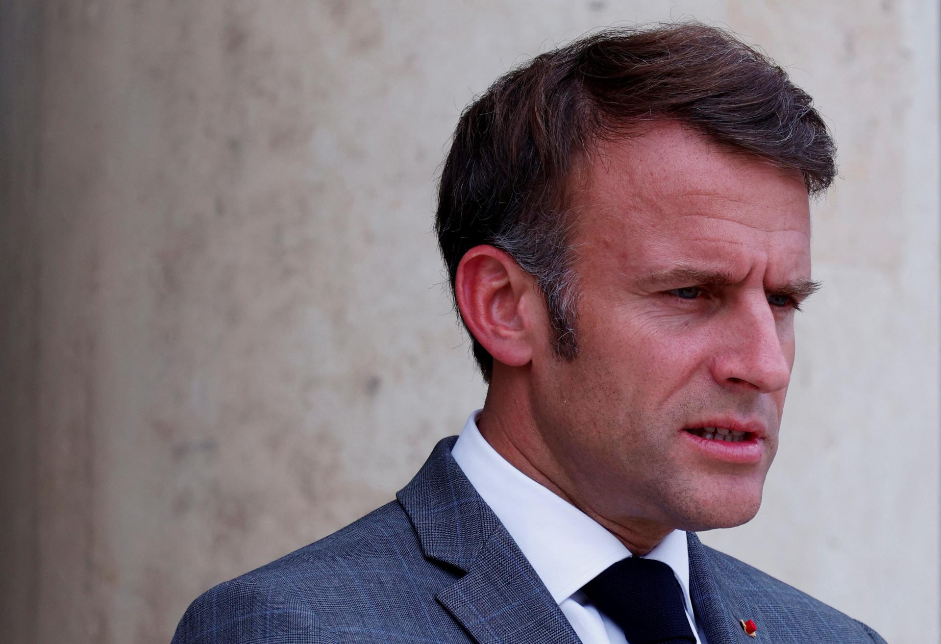 Macron so svojou myšlienkou jadrového Airbusu v Prahe neuspel