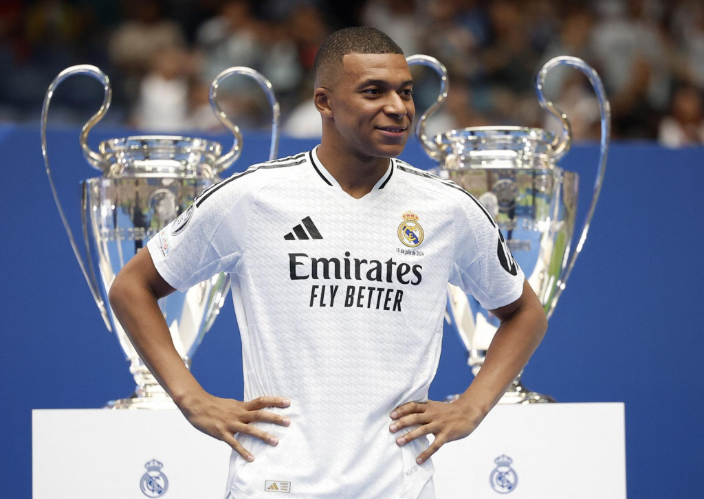 Hviezdny Kylian Mbapp&eacute; patr&iacute; už ofici&aacute;lne madridsk&eacute;mu Realu. FOTO: Reuters