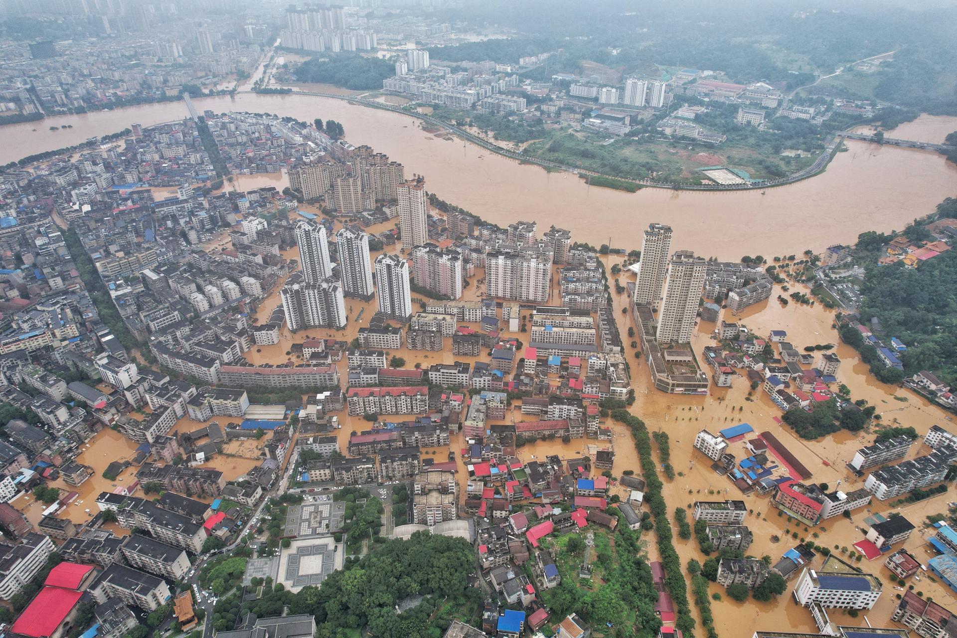 Prívalové dažde na severe Číny si vyžiadali päť obetí a osem nezvestných