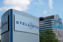 Tržby nadnárodnej automobilovej skupiny Stellantis tento rok v prvom štvrťroku medziročne klesli o 12 percent na 41,7 miliardy eur. FOTO: Reuters