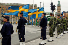 Podľa nedávneho prieskumu by bolo v prípade vojny až 47 percent Švédov ochotných brániť svoju krajinu, čo je najviac spomedzi európskych krajín. FOTO: Reuters