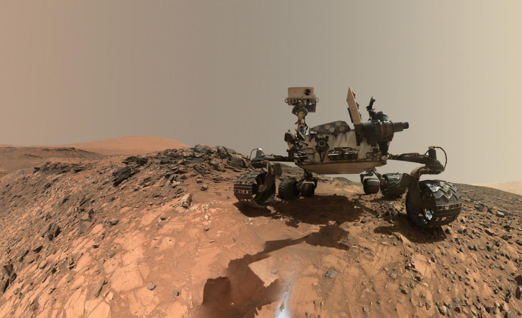 Mars rover čistou náhodou objavil poklad.