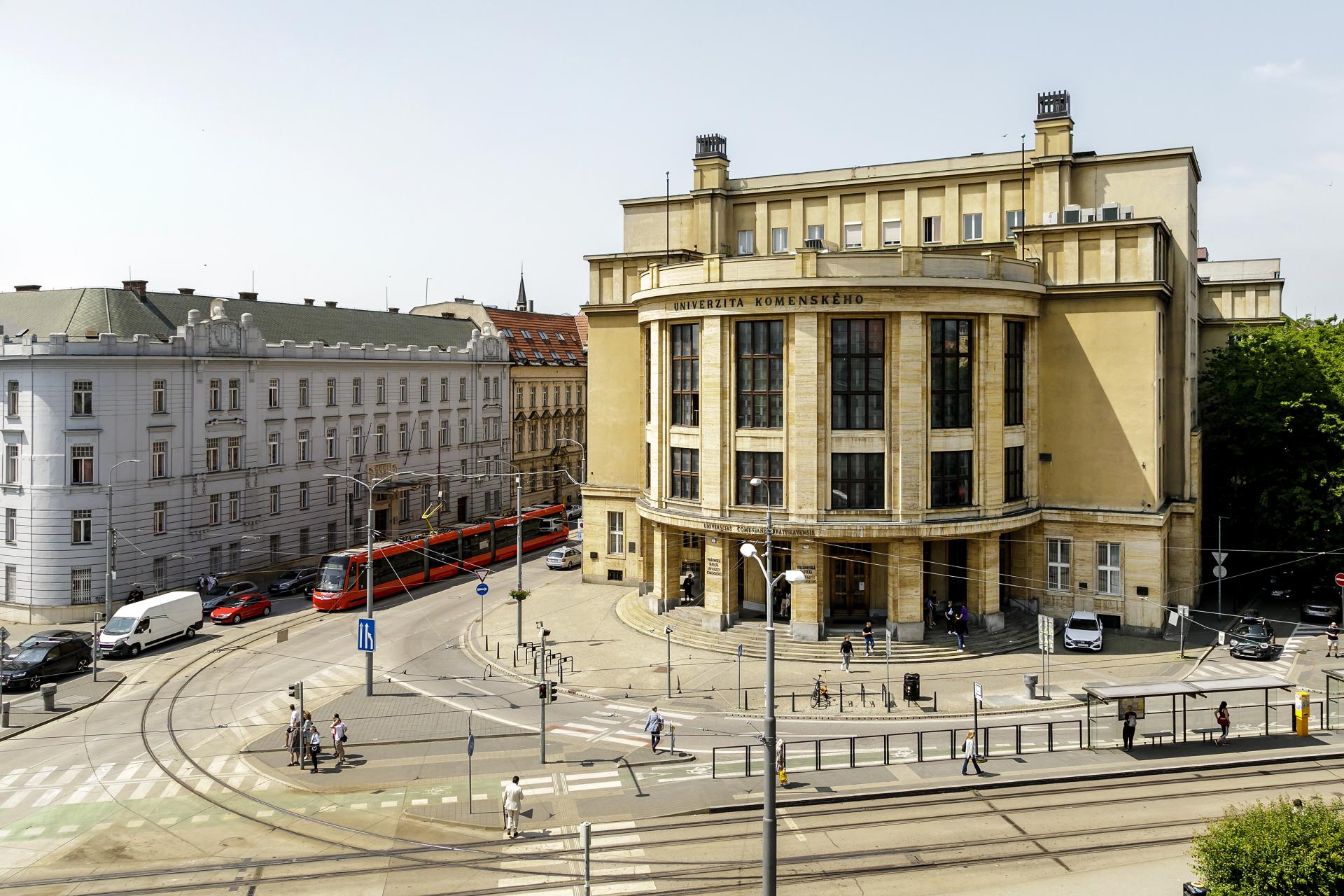 Rekonštrukcia historickej budovy za milióny eur. Univerzita Komenského má aj ďalšie veľké plány