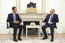 Sýrsky prezident Bašár Asad a ruský prezident Vladimir Putin počas stretnutia v Moskve. FOTO: TASR/AP