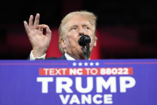 Republikánsky prezidentský kandidát a bývalý prezident USA Donald Trump. FOTO: TASR/AP