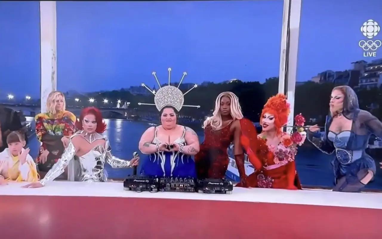 Organizátori sa ospravedlnili za stvárnenie Poslednej večere drag queens počas olympijského ceremoniálu
