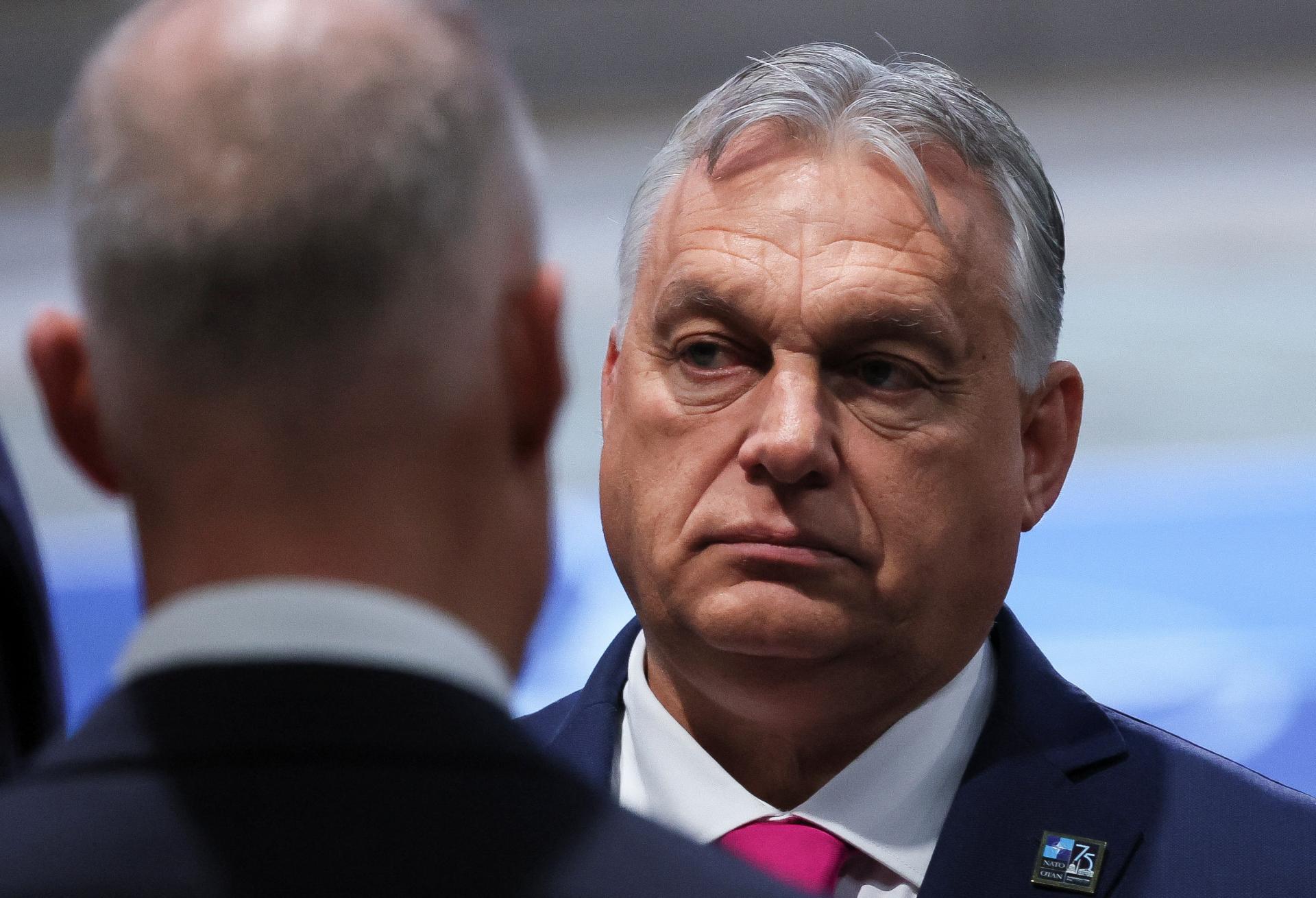 Maďarský zákon otvára cestu ruským špiónom do Únie, obáva sa šéf európskych ľudovcov
