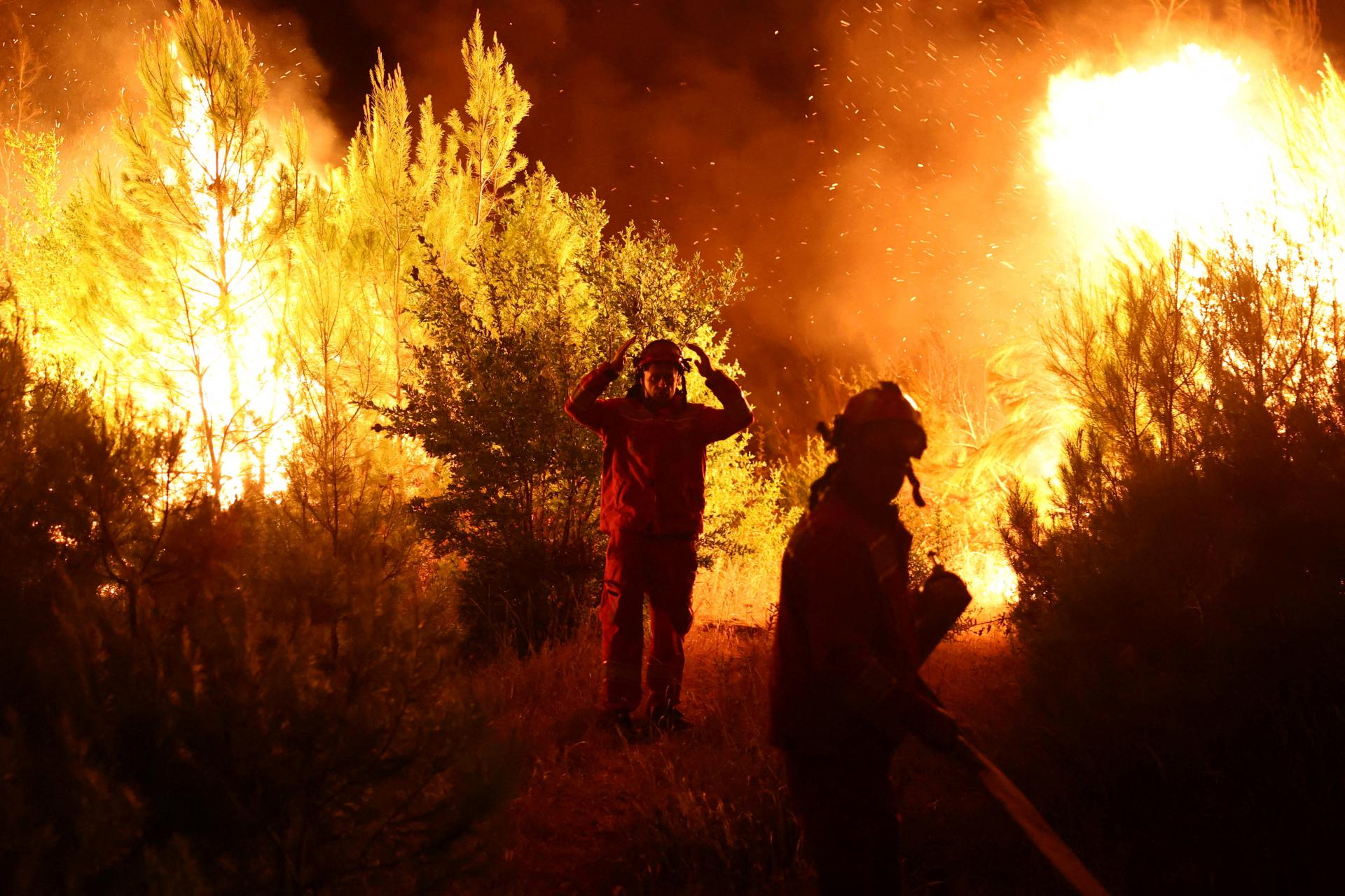 Na pobreží Jadranu vyčíňajú lesné požiare, vyžiadali si aj evakuácie