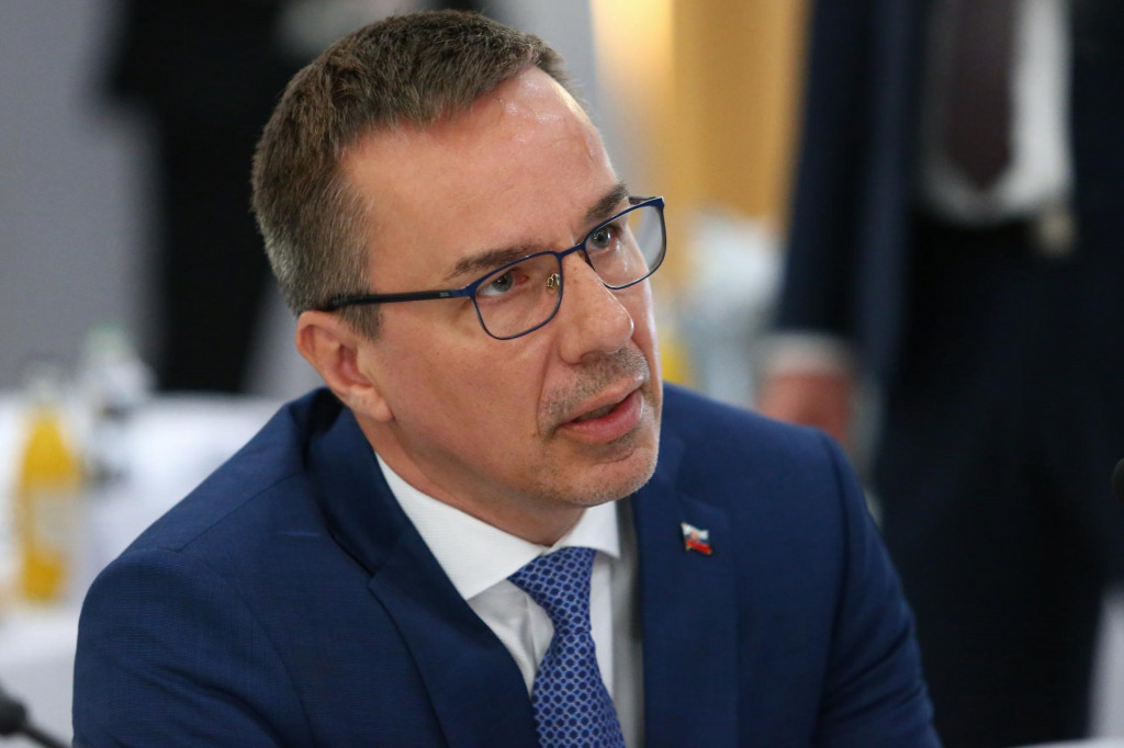 Šéf rezortu Erik Tomáš informoval, že aktuálnu situáciu rieši aj s ministerstvom financií. FOTO: TASR/Daniel Stehlík