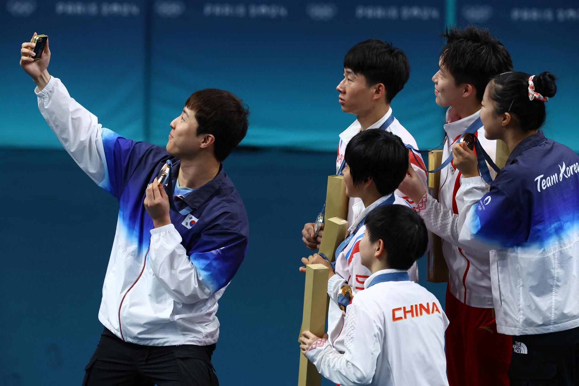 Najsilnejšia fotka olympiády? Selfie „znepriatelených“ Kórejčanov zaujalo svet