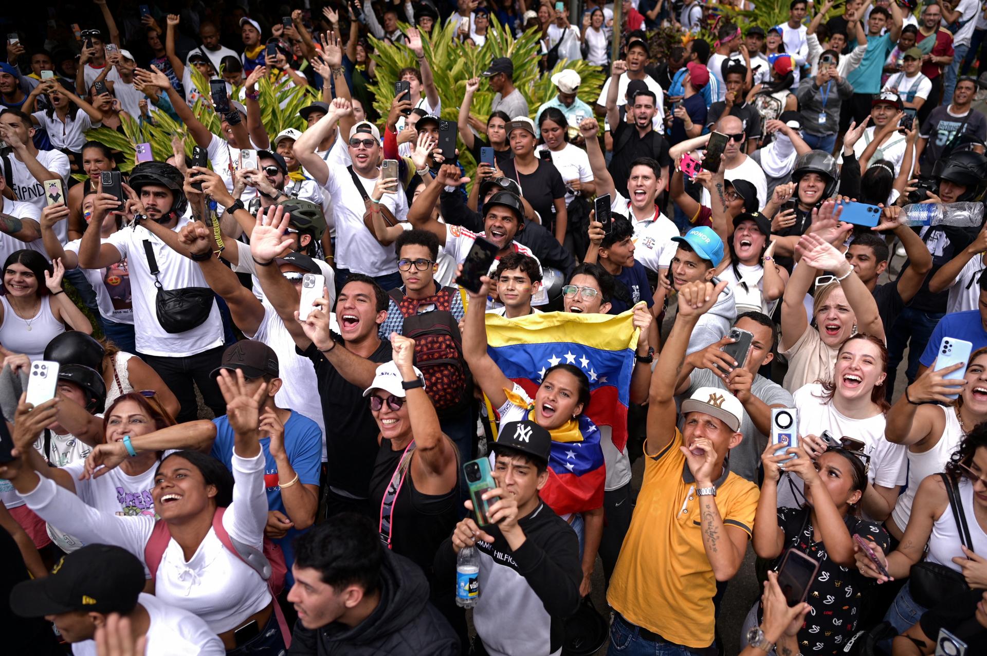 Pri výsledkoch volieb vo Venezuele nám dochádza trpezlivosť, znie z USA. Maduro je ochotný ich zverejniť