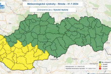 Okresy na Slovensku môžu v stredu potrápiť vysoké teploty. FOTO: SHMÚ