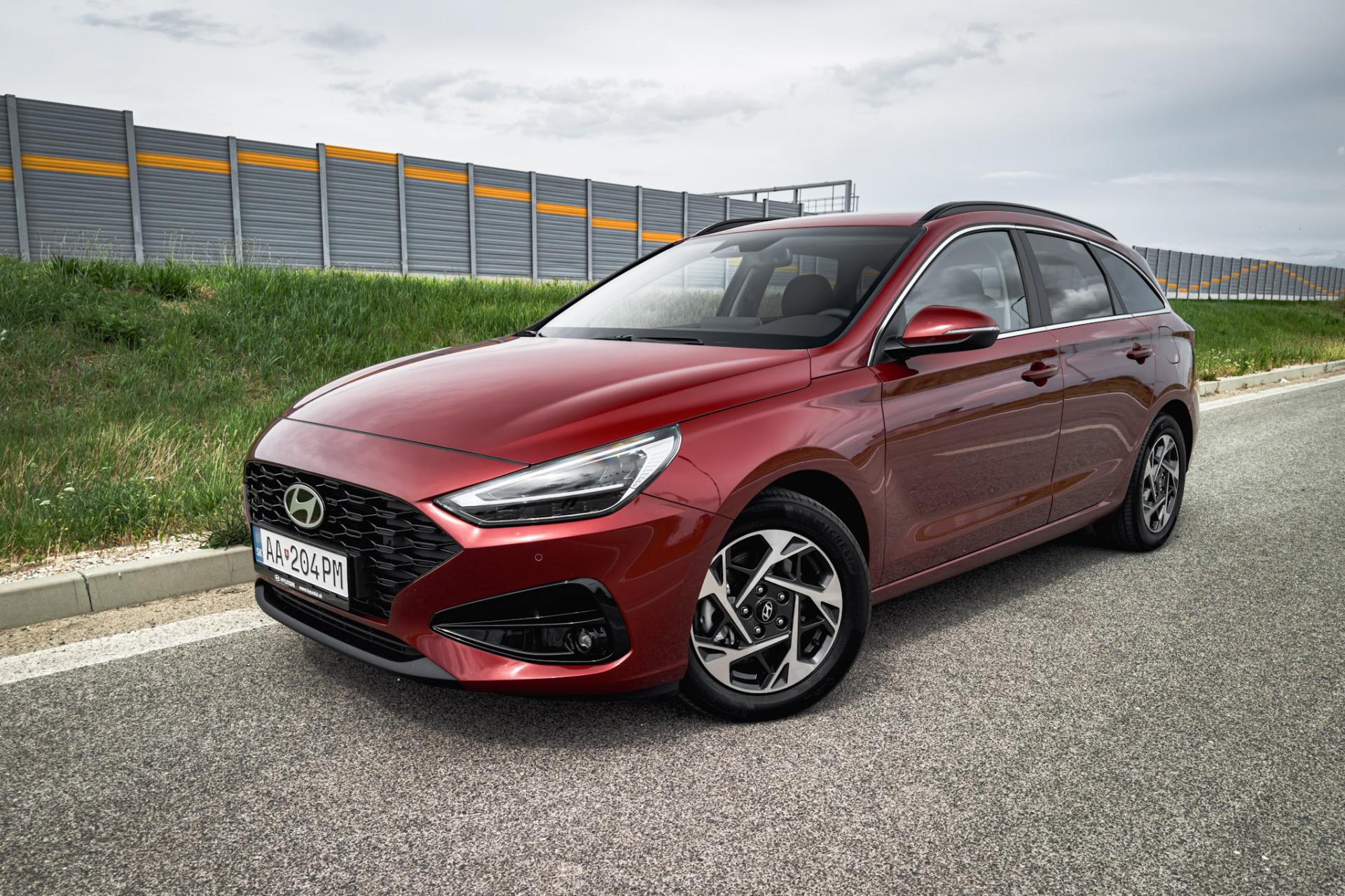 Vyskúšali sme najpredávanejší Hyundai na Slovensku. Prišiel o výkon, zlepšil výbavu