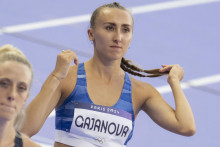 Slovenská atlétka Gabriela Gajanová pred štartom prvého rozbehu na 800 metrov na XXXIII. letných olympijských hrách v Paríži. FOTO: TASR/Martin Baumann