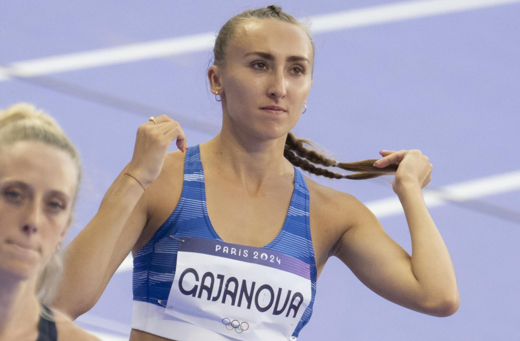 Slovenská atlétka Gabriela Gajanová pred štartom prvého rozbehu na 800 metrov na XXXIII. letných olympijských hrách v Paríži. FOTO: TASR/Martin Baumann