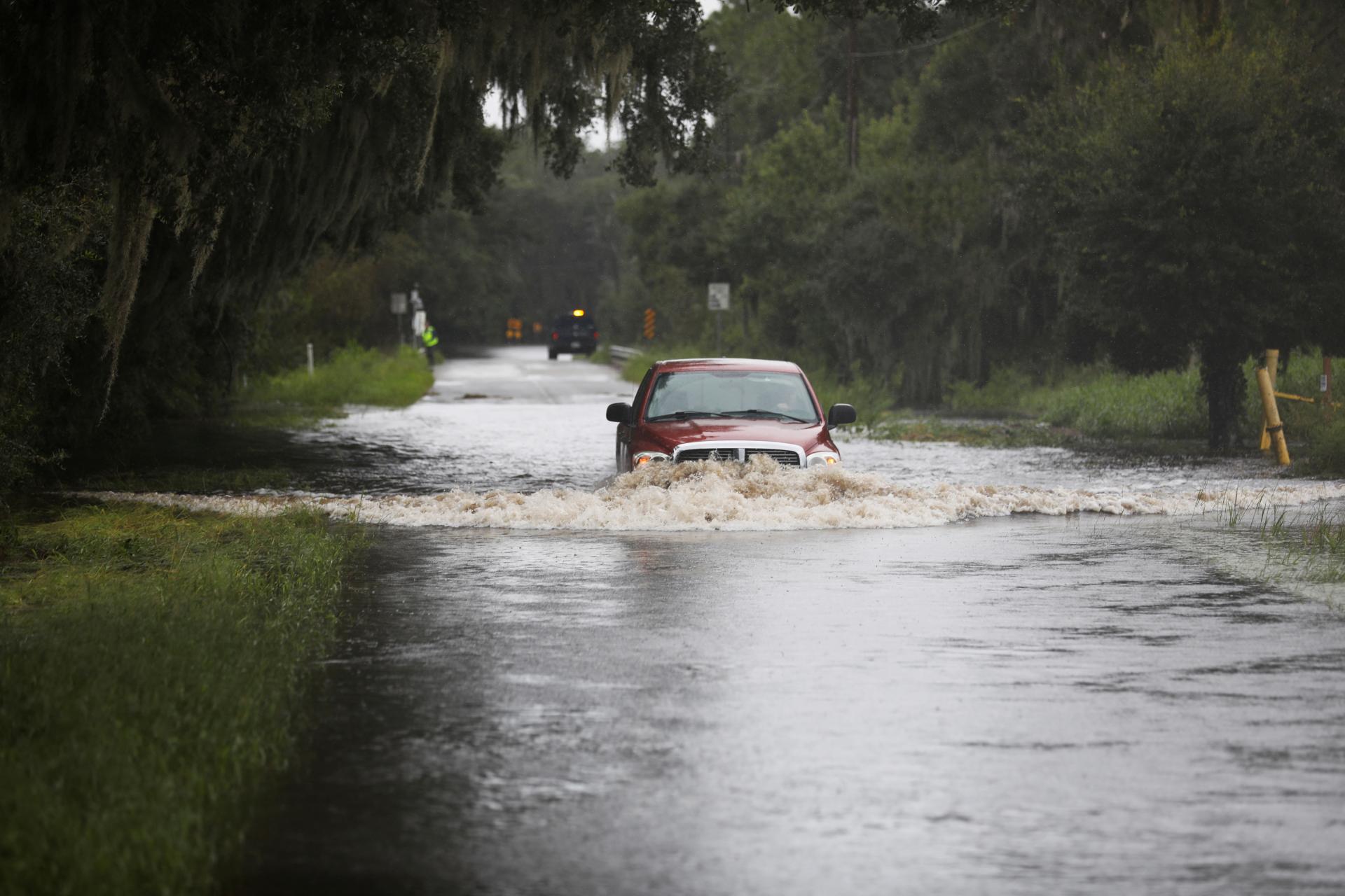 Tropická búrka Debby si na Floride vyžiadala najmenej päť mŕtvych