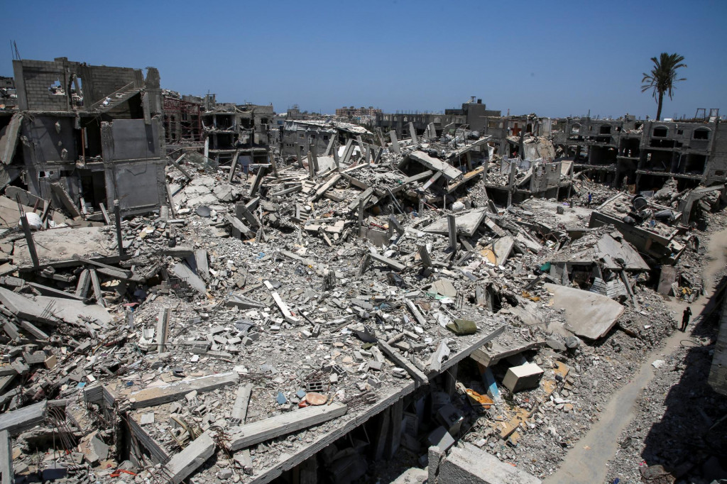 Palestínske domy zničené počas izraelskej vojenskej ofenzívy. FOTO: Reuters