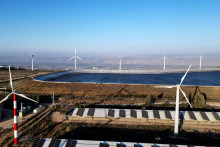 Výroba elektriny z obnoviteľných a jadrových zdrojov ČEZ medziročne klesla o štyri percentá. FOTO: Reuters