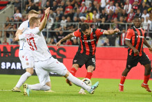 Hráč Trnavy Michal Ďuriš strieľa gól počas prvého zápasu 3. predkola Európskej konferenčnej ligy medzi FC Spartak Trnava - Wisla Krakov v Trnave. FOTO: TASR/Lukáš Grinaj