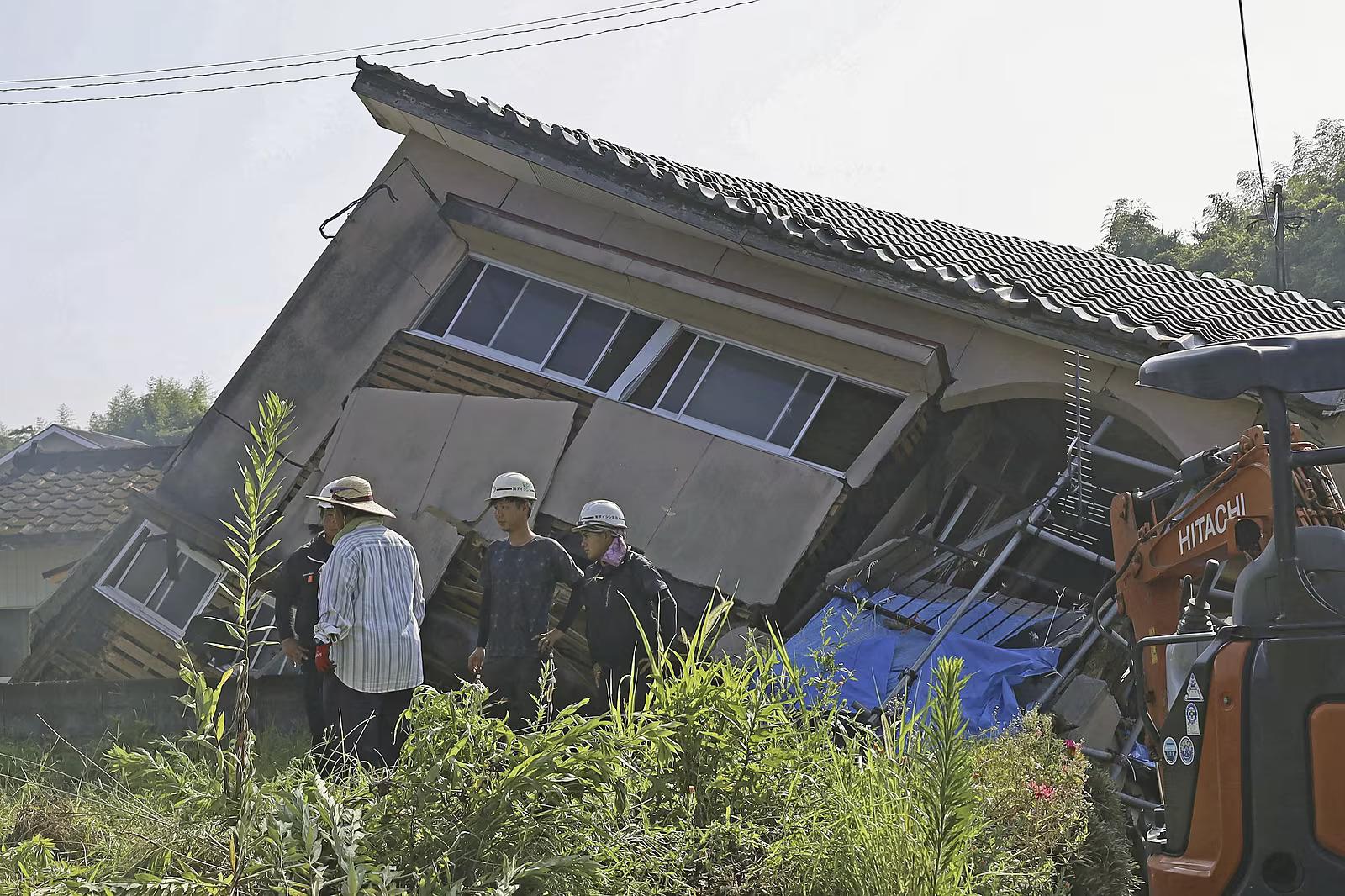 Japonsko je v pohotovosti pred „mega zemetrasením“, premiér ruší zahraničné cesty