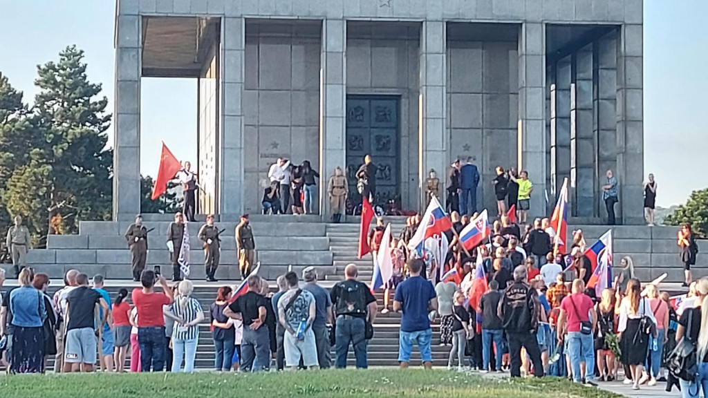 Akcia proruských motorkárov Brat za Brata na Slavíne.

FOTO: HN/Autorka