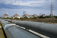 Záporožská jadrová elektráreň pri meste Enerhodar na juhovýchode Ukrajiny. FOTO: TASR/AP