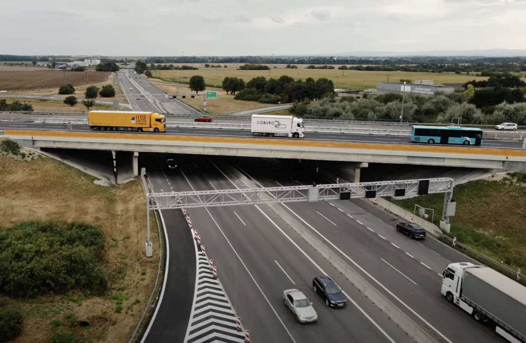 Križovatka D1/R1 pri Trnave