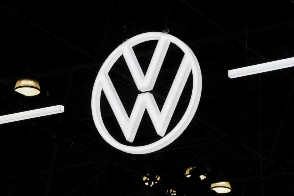 Logo skupiny Volkswagen. FOTO: Reuters