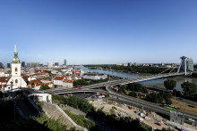 Proaktívnym prístupom k bezemisnej transformácii môžu tiež firmy zlepšiť svoj imidž a zvýšiť lojalitu zákazníkov a partnerov. FOTO: TASR/Dano Veselský