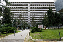 Na snímke exteriér najväčších slovenských internátov Mlyny Univerzity Komenského v Bratislave.

FOTO: TASR/D. Veselský