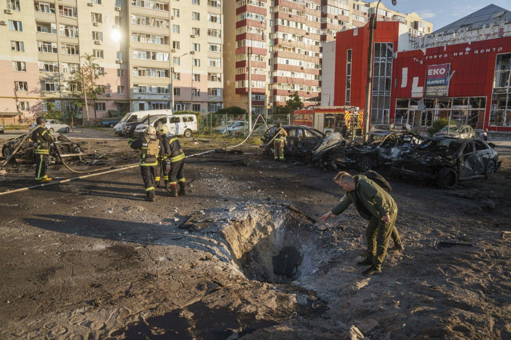 Velenie vzdušných síl tiež objasnilo, že stred mesta Sumy zasiahla v noci na sobotu riadená strela Iskander. FOTO: TASR/AP