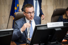 Minister práce Erik Tomáš rokoval so sociálnymi partnermi aj o minimálnej mzde. FOTO: MPSVR