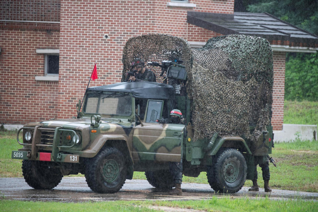 Juhokórejskí vojaci z jednotky Tiger sa podieľajú na pláne kombinovaných mestských operácií ako súčasť cvičenia Ulchi Freedom Shield. FOTO: Reuters