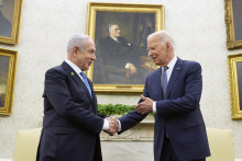 Americký prezident Joe Biden a izraelský premiér Benjamin Netanjahu. FOTO: TASR/AP