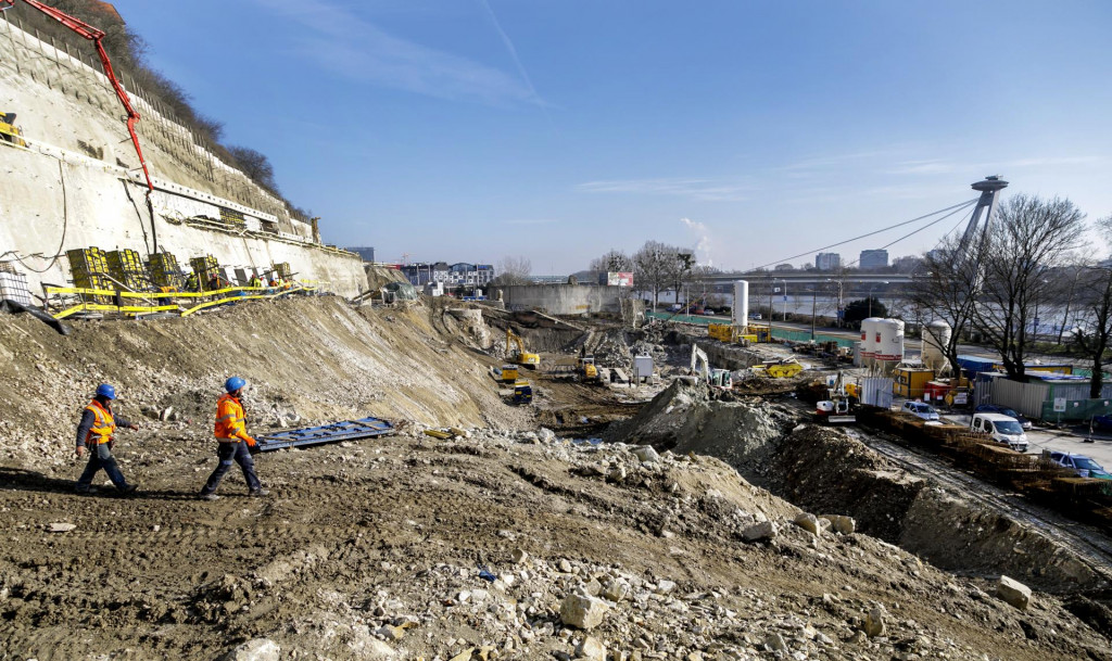 Nový stavebný zákon ponecháva výkon stavebných úradov v kompetencii obcí a miest. FOTO: TASR/D. Veselský