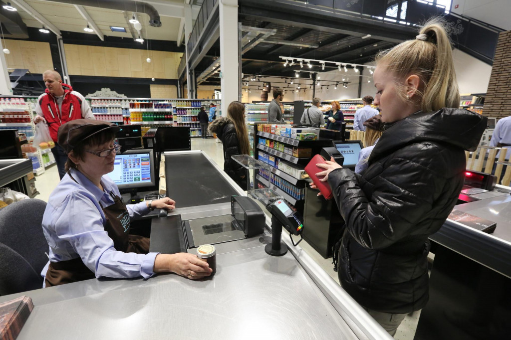 Nevydaním dokladu si krátia podnikatelia tržby, a tým si znižujú svoju daňovú povinnosť, tvrdí hovorca finančnej správy Daniel Súkup. FOTO: Peter Mayer